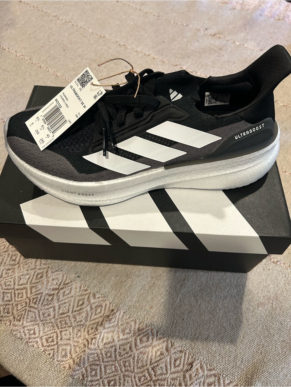 Women’s Adidas Ultra Boost running shoes NEW